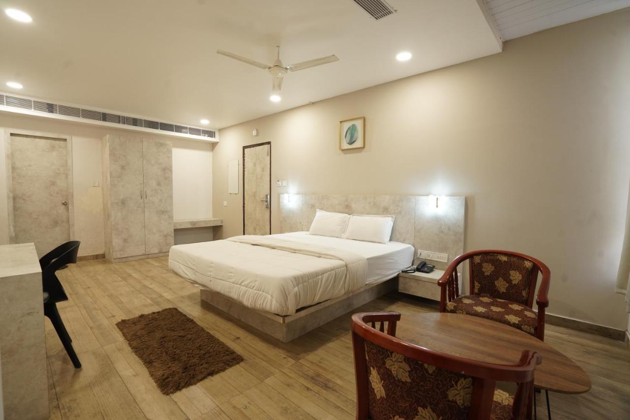 Hotel Trp Bliss Nizamabad 외부 사진